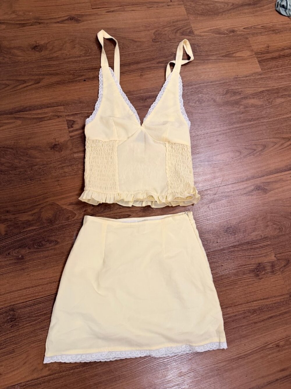 NewMe Yellow Lace Trim Two Piece Set S